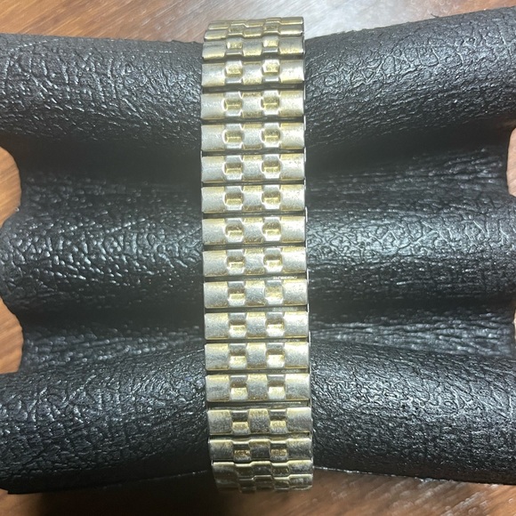 Vintage Milan Men’s Watch WR100 Ft - Picture 2 of 4